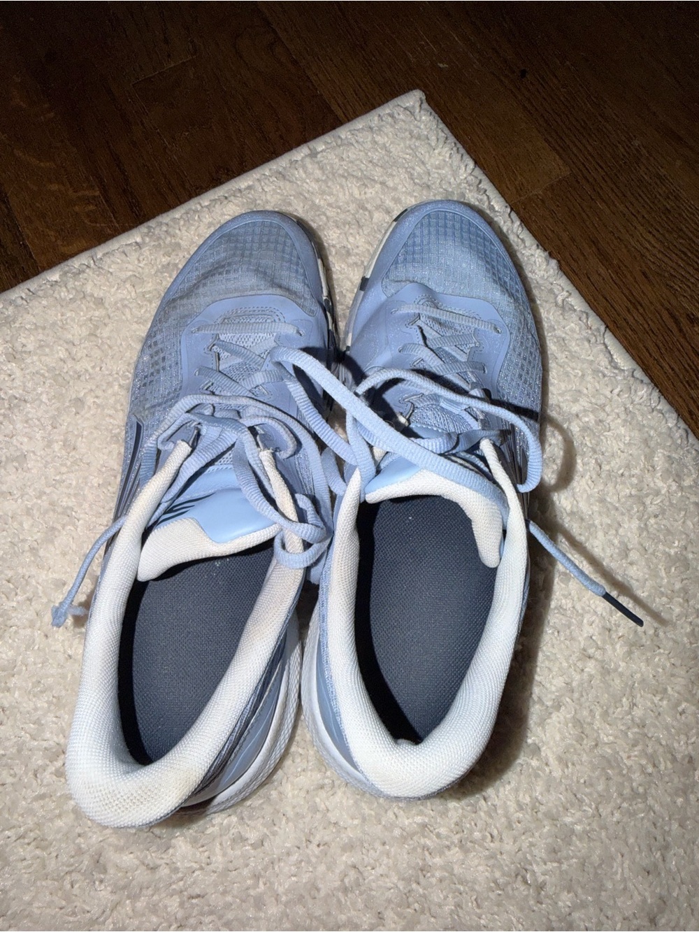 Shoes - Picture 4 of 9
